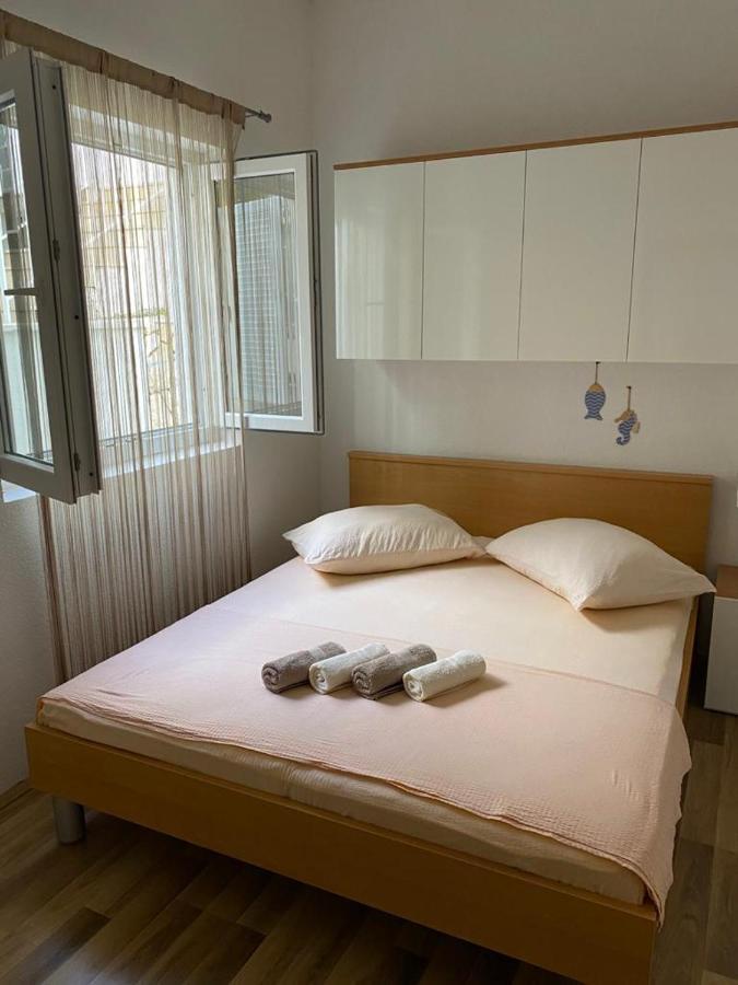 Apartmani Znaor Baska Voda Luaran gambar