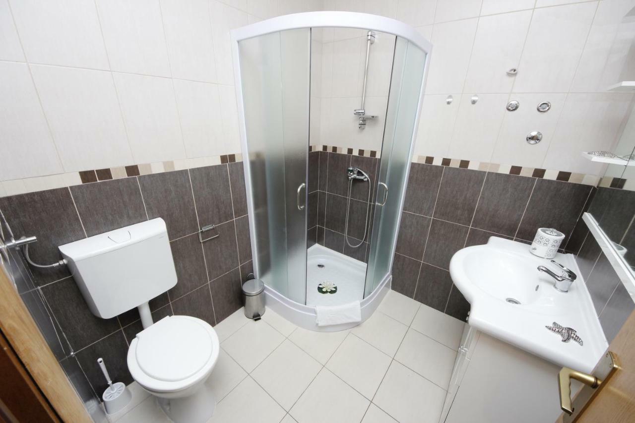 Apartmani Znaor Baska Voda Luaran gambar