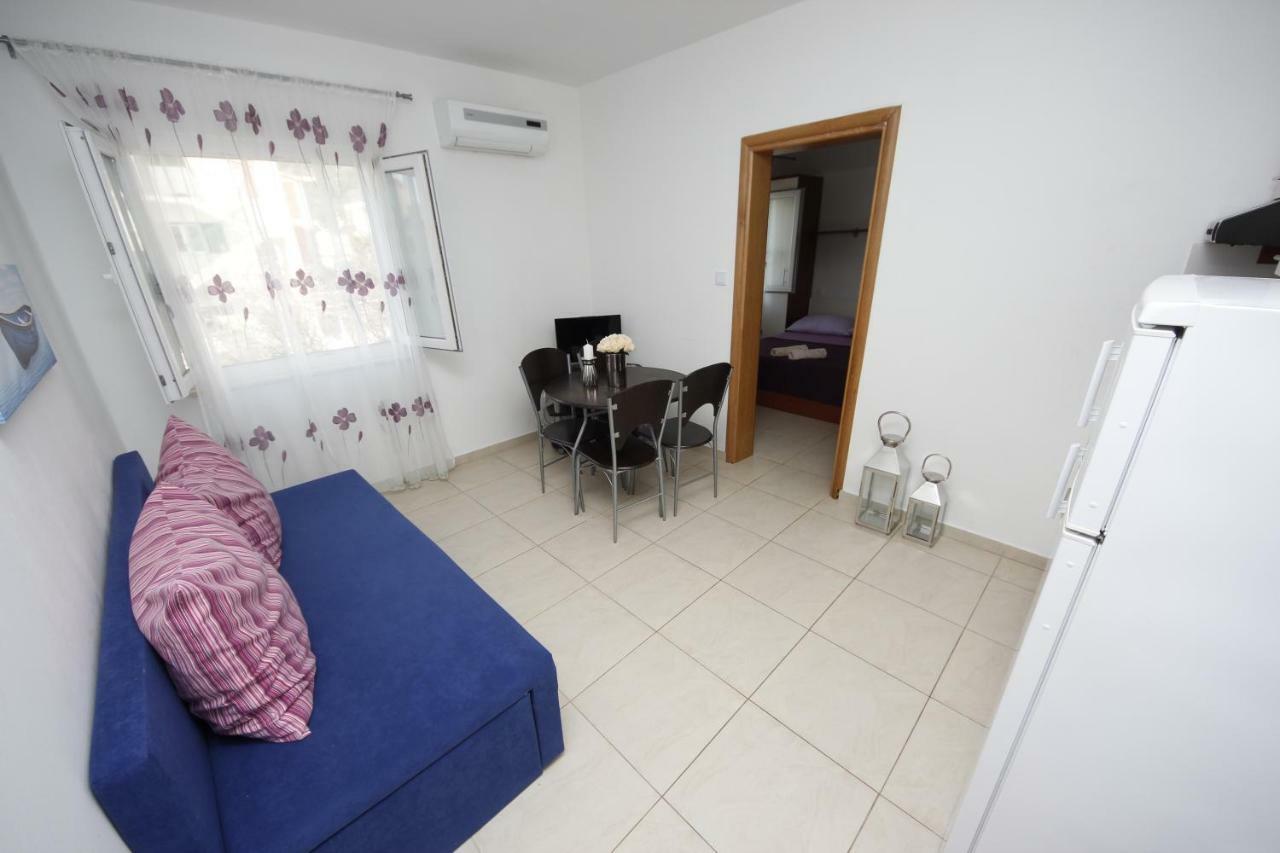 Apartmani Znaor Baska Voda Luaran gambar