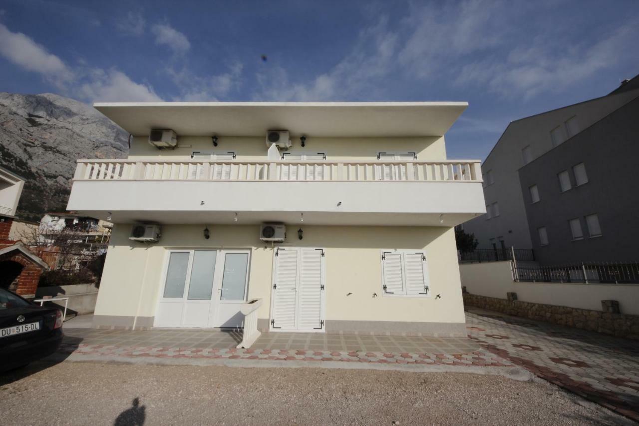 Apartmani Znaor Baska Voda Luaran gambar